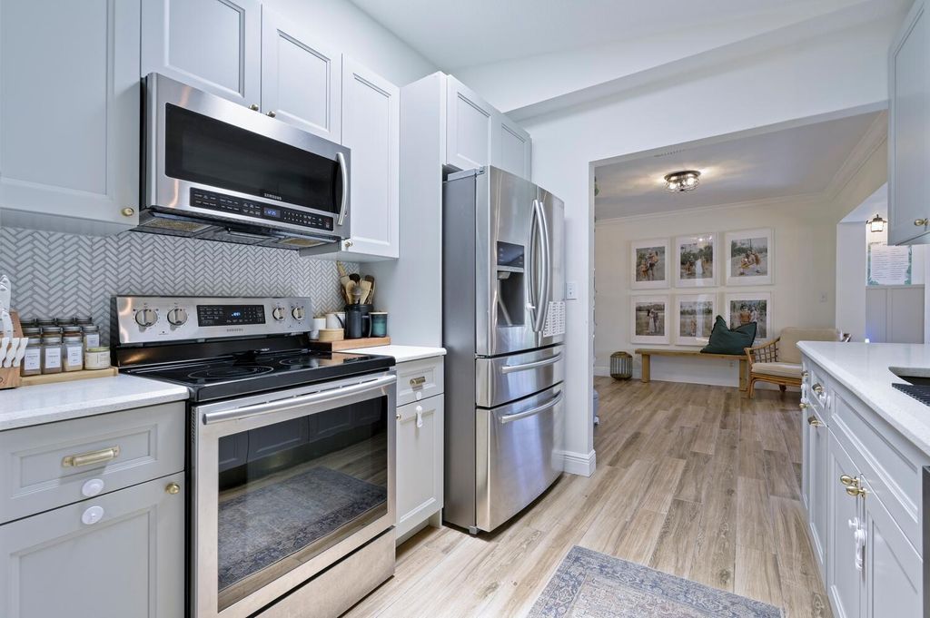 Photo of 5702 SE Laguna Avenue, Stuart, FL 34997 (MLS # R11101678)