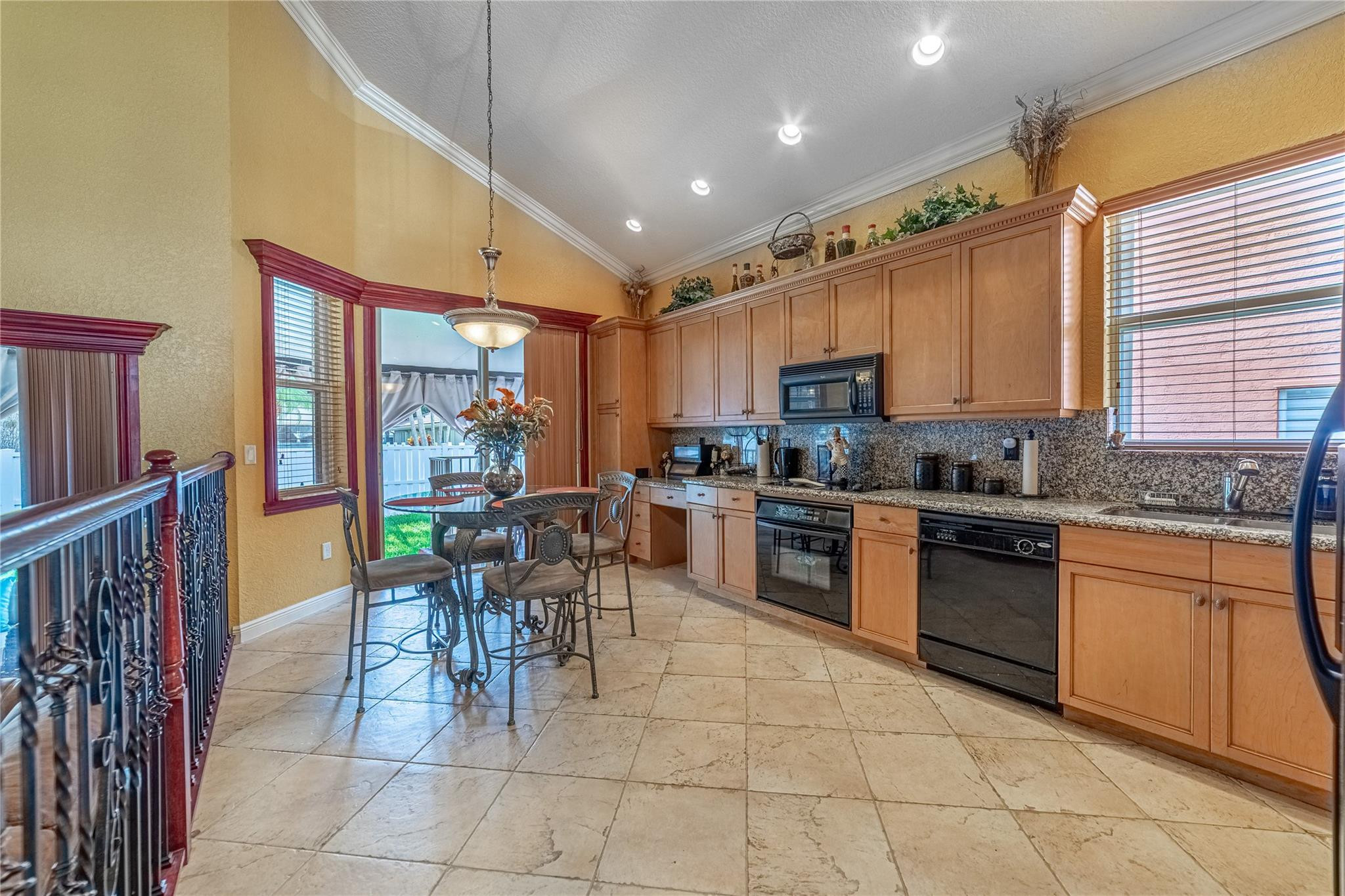 Riviera Isles II 170-53 B - Residential