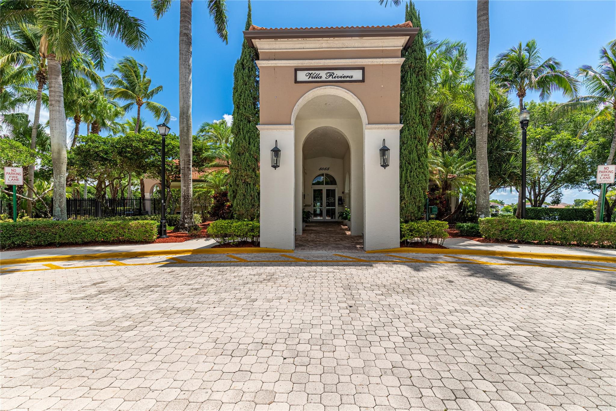 Riviera Isles II 170-53 B - Residential