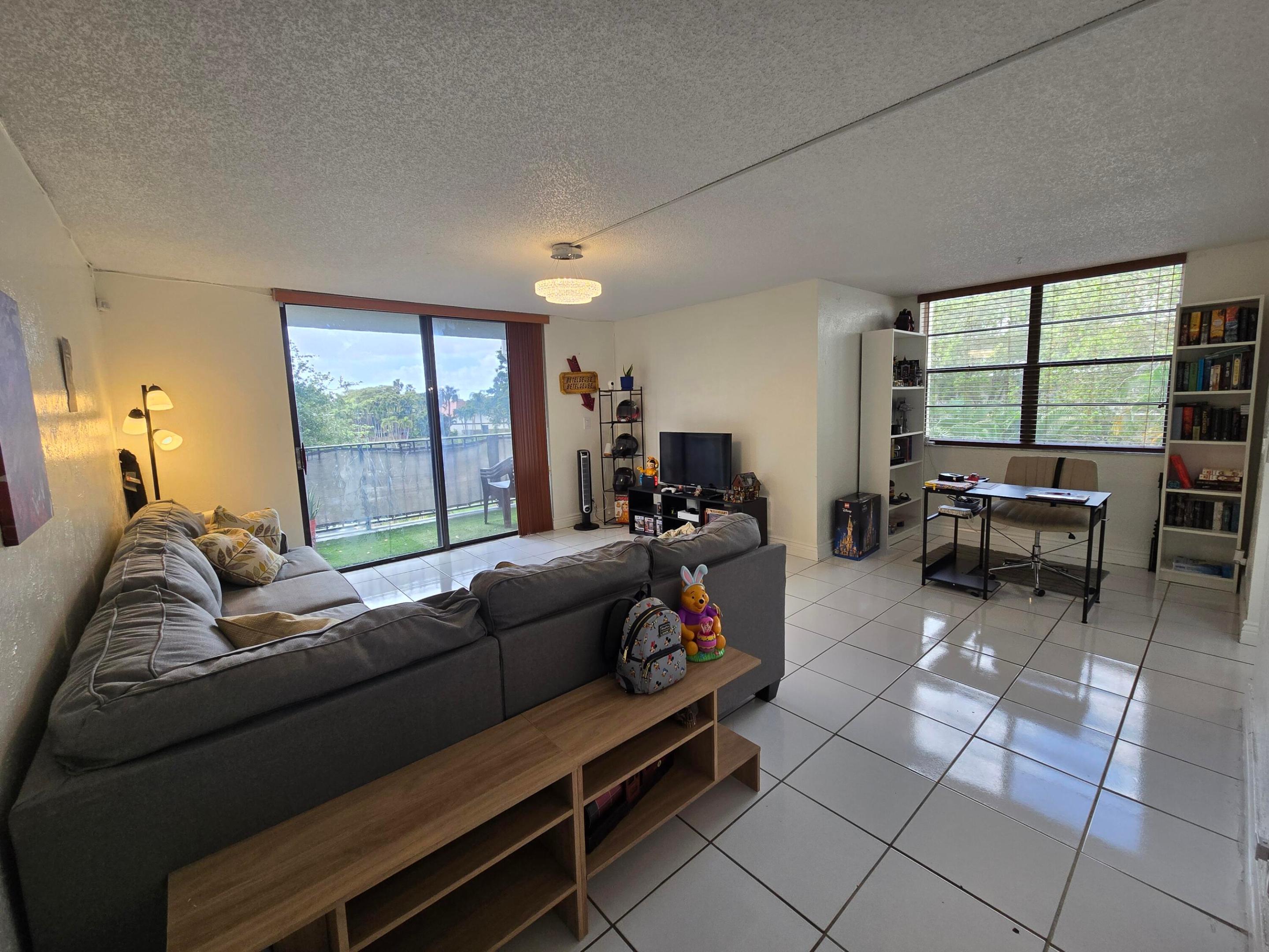 GATE THREE CONDO - Residential