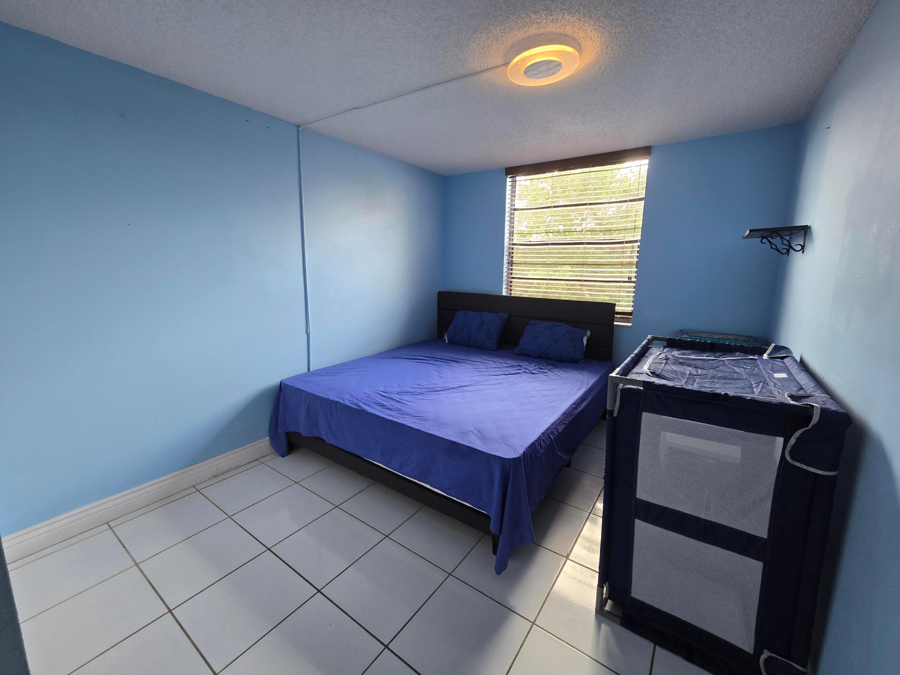 GATE THREE CONDO - Residential