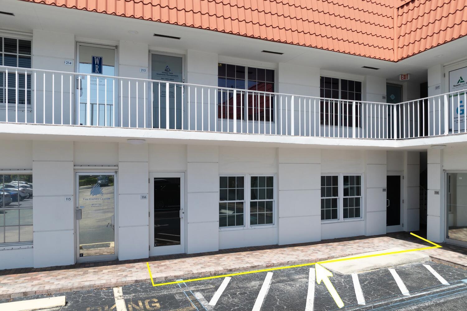 721 Us Highway 1 116-117, North Palm Beach, FL, 33408/$395,000 2 721 Us Highway 1 116-117