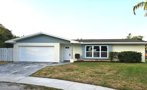 Single Family Residence in Boca Raton FL 1720 13th Street St.jpg