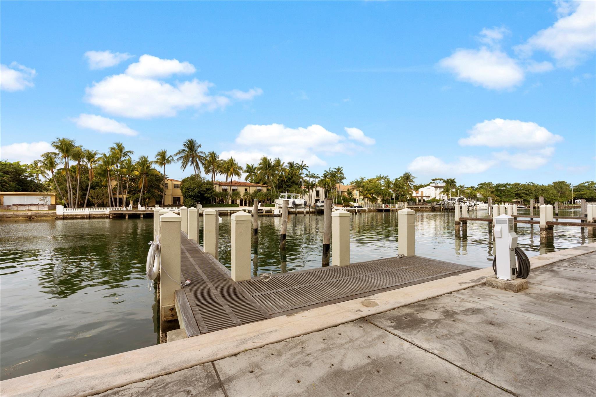 AQUA AT ALLISON ISLAND - Residential