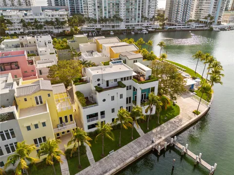 6001 Laguna Path S, Miami Beach, FL MLS: F10499919