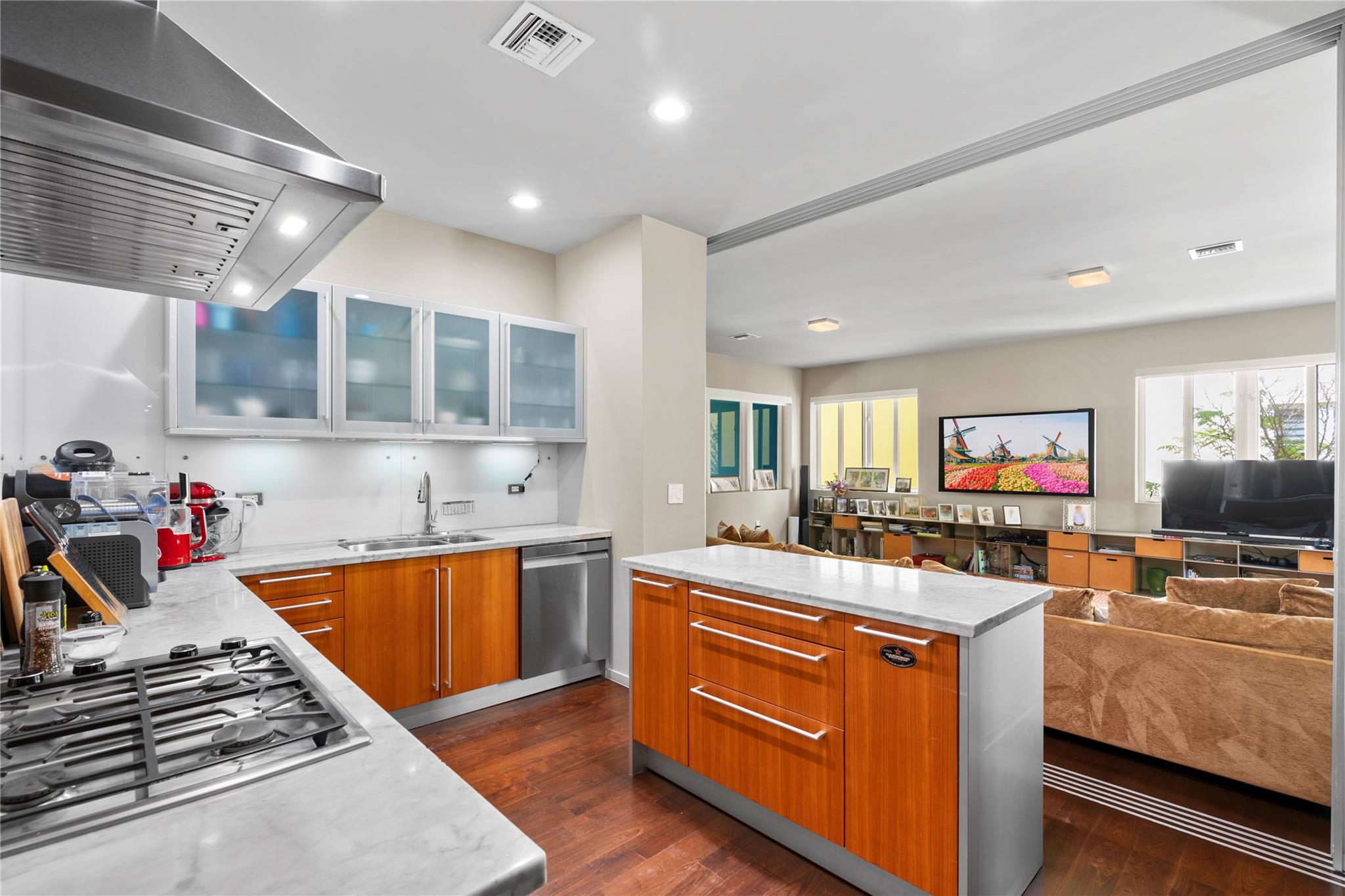 AQUA AT ALLISON ISLAND - Residential