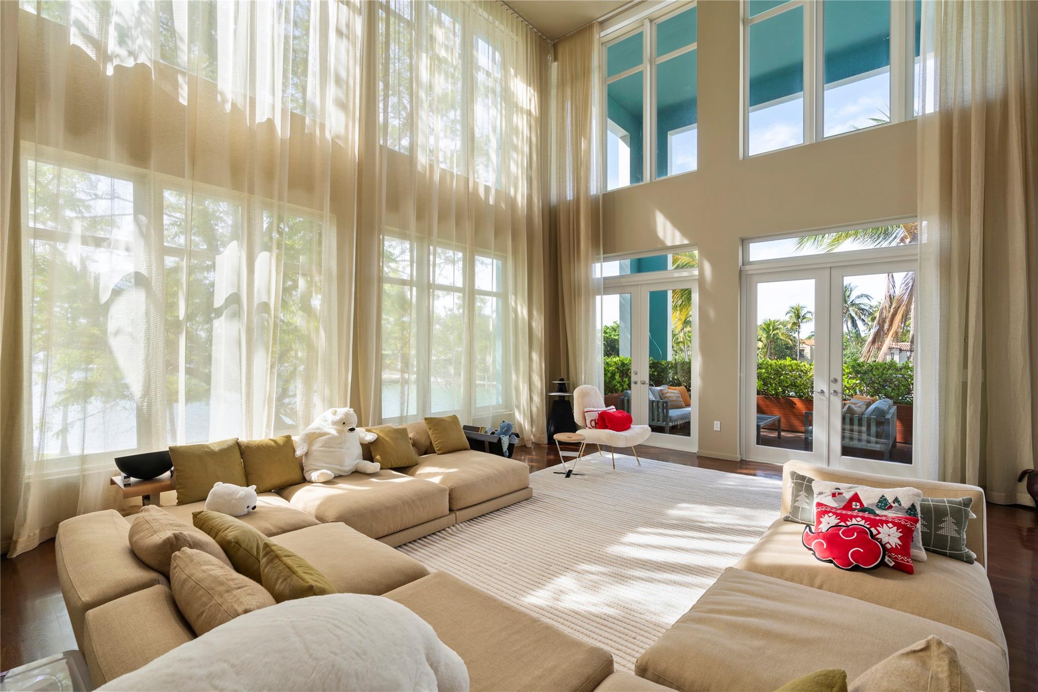 AQUA AT ALLISON ISLAND - Residential