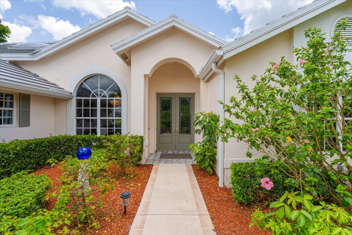 10312 Inverness Way