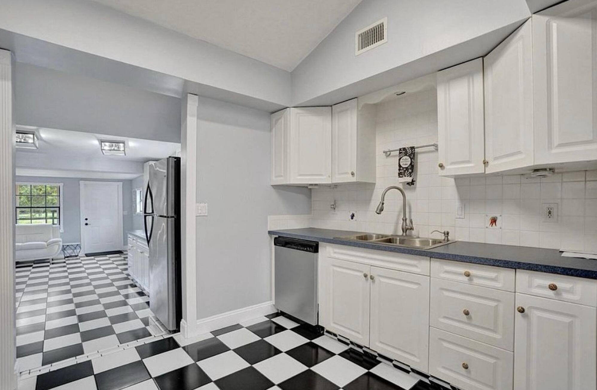 Little Ranches - Residential Lease