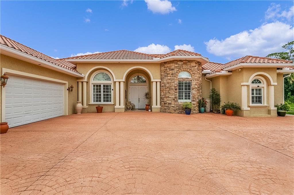 10750 146th Avenue, Fellsmere, FL, 32948/$1,895,000 4 10750 146th Avenue