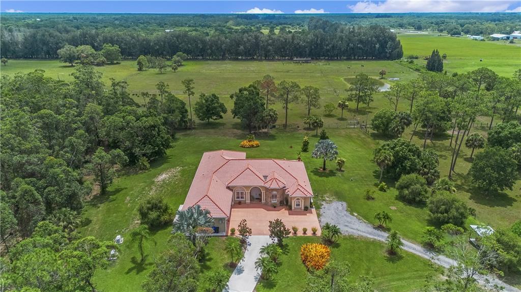 10750 146th Avenue, Fellsmere, FL, 32948/$1,895,000 2 10750 146th Avenue