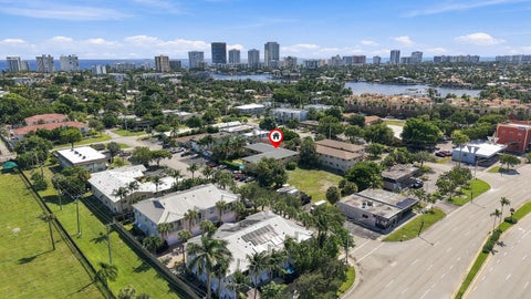 Tiny photo for 2190 SE 5TH Street #5-B, Pompano Beach, FL 33062 (MLS # B26089334)