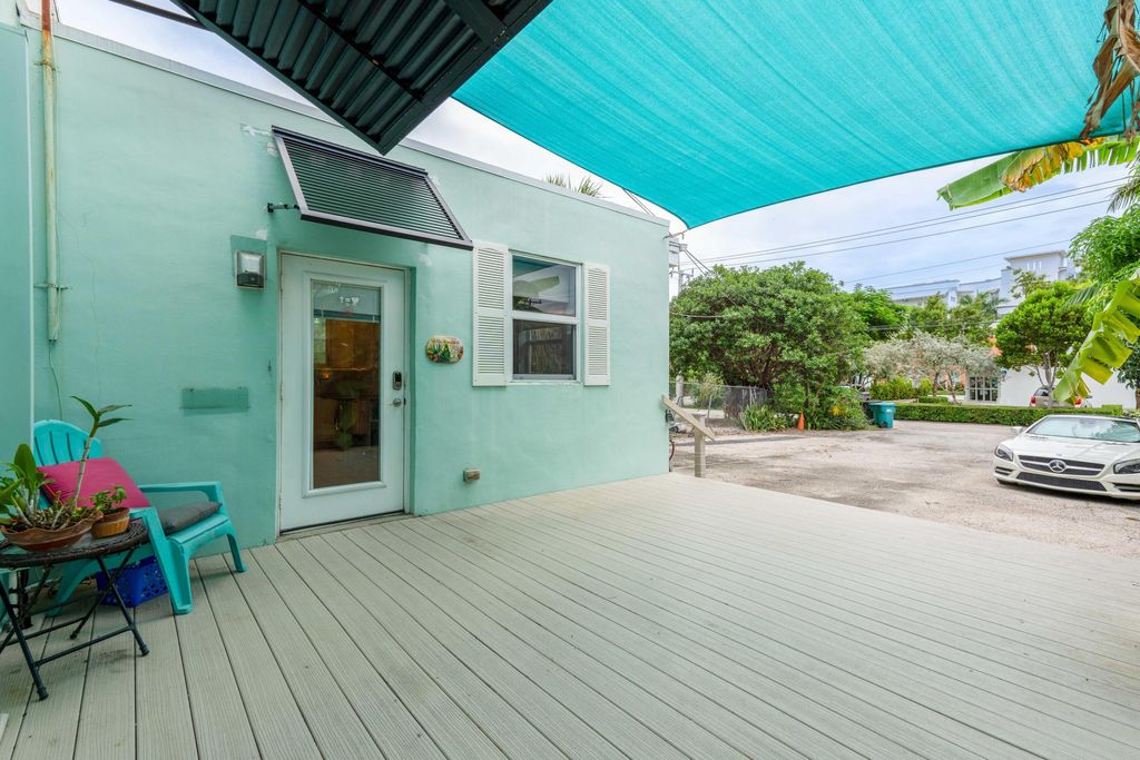 Photo of 143 NE 4th Avenue #102, Delray Beach, FL 33483 (MLS # R11002027)