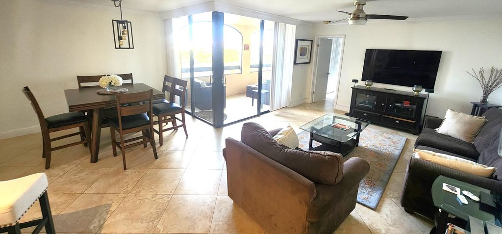 Photo of 450 Egret Circle #9505, Delray Beach, FL 33444 (MLS # B26023969)