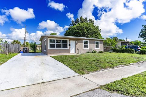 1379 10th Street West Palm Beach FL 33401