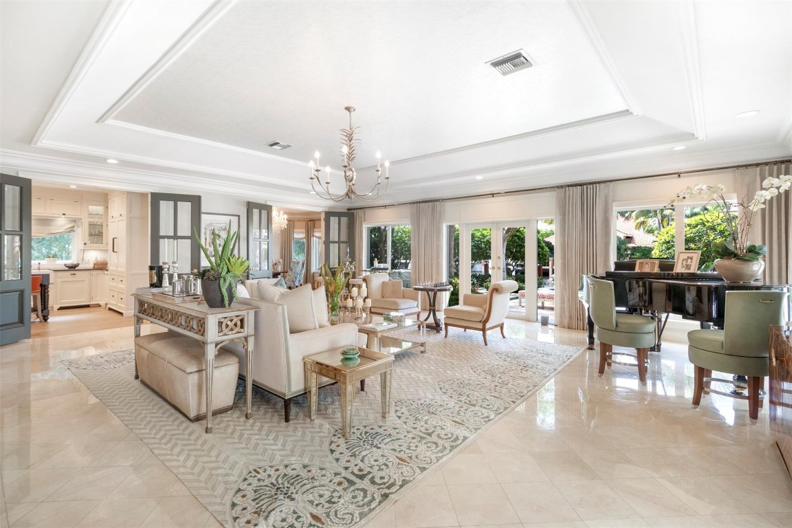 Las Olas Isles - Residential