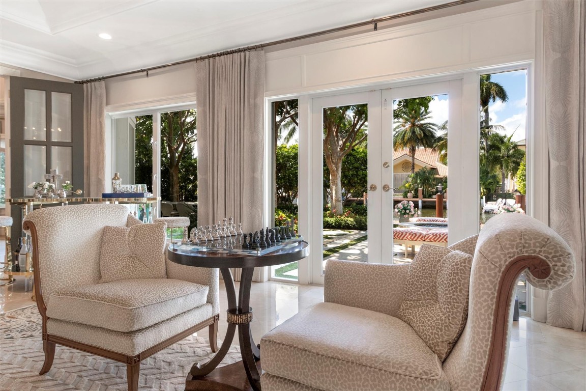 Las Olas Isles - Residential