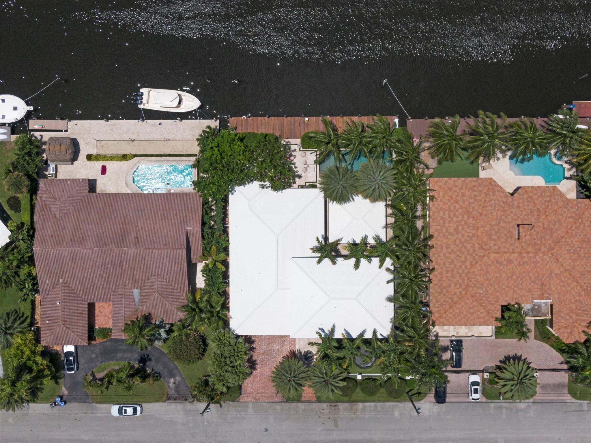 Las Olas Isles - Residential