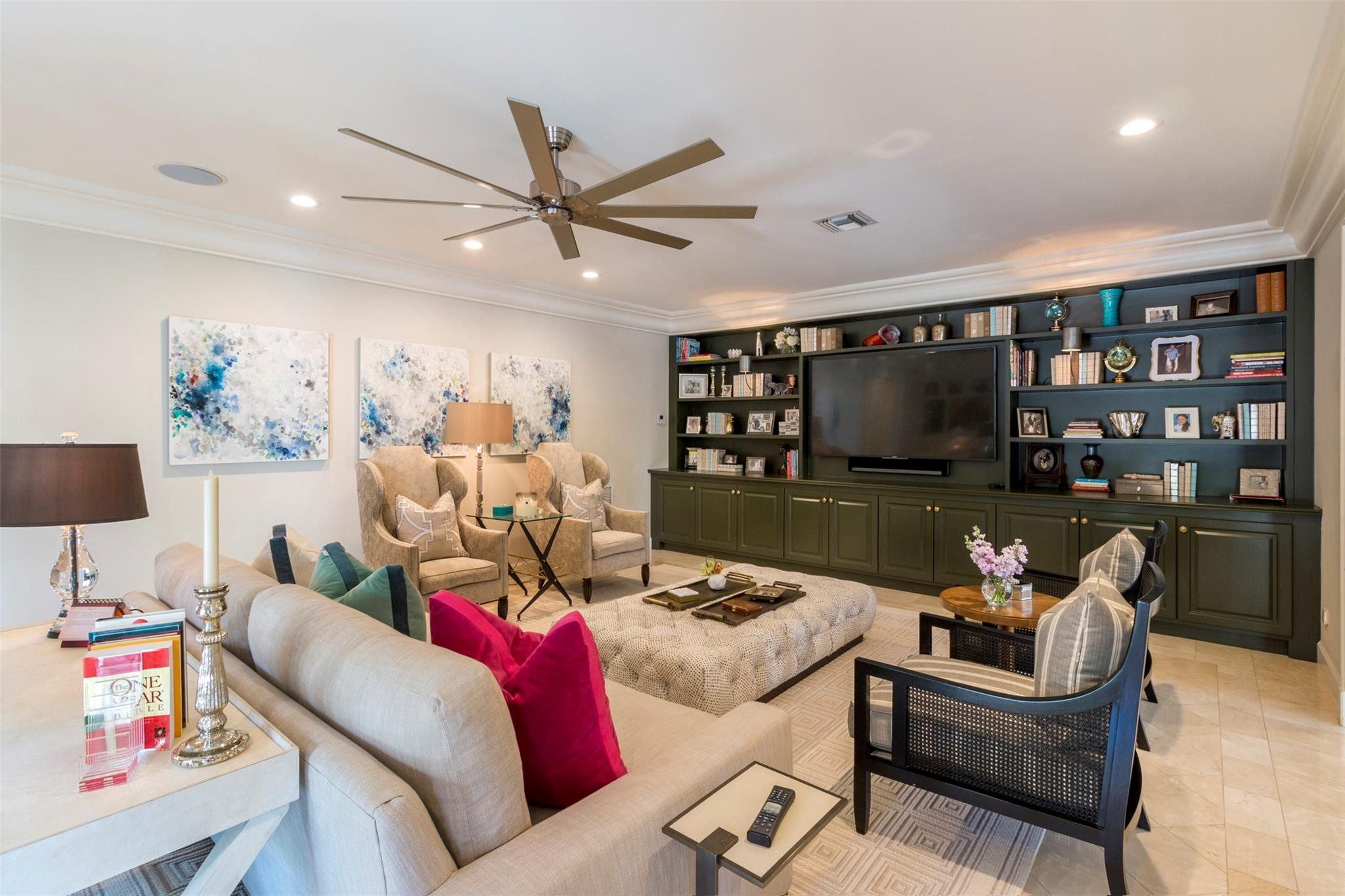 Las Olas Isles - Residential