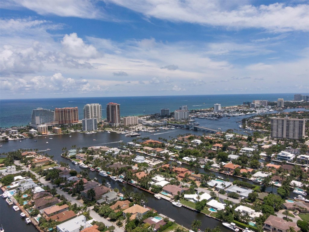 Las Olas Isles - Residential