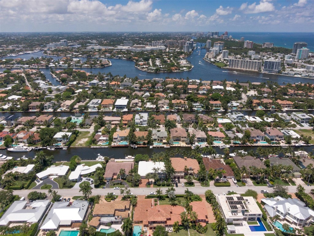 Las Olas Isles - Residential
