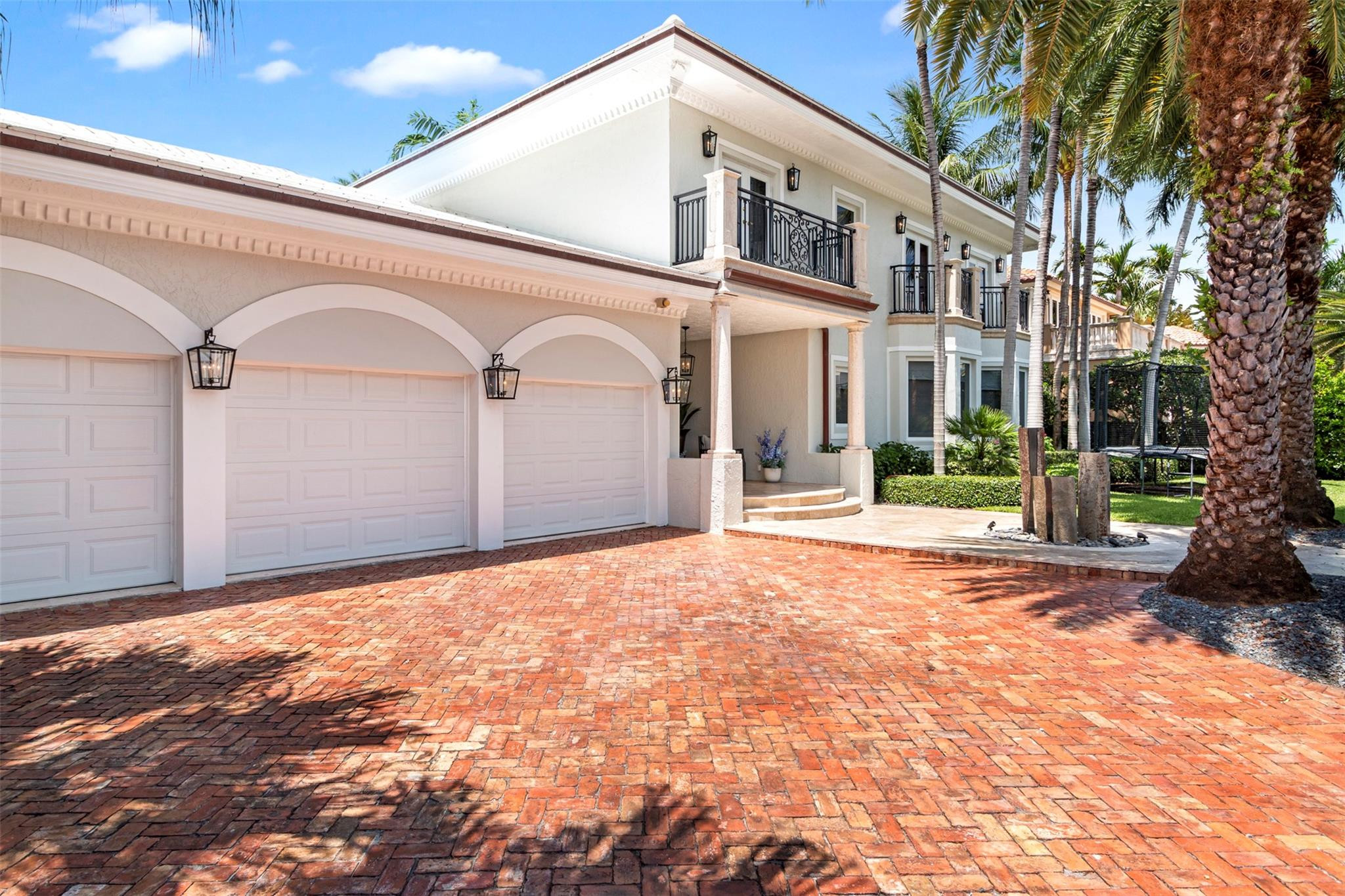 Las Olas Isles - Residential
