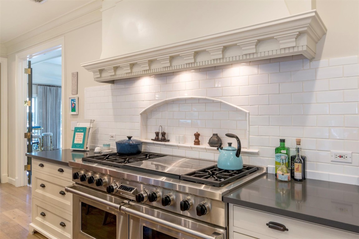 Las Olas Isles - Residential