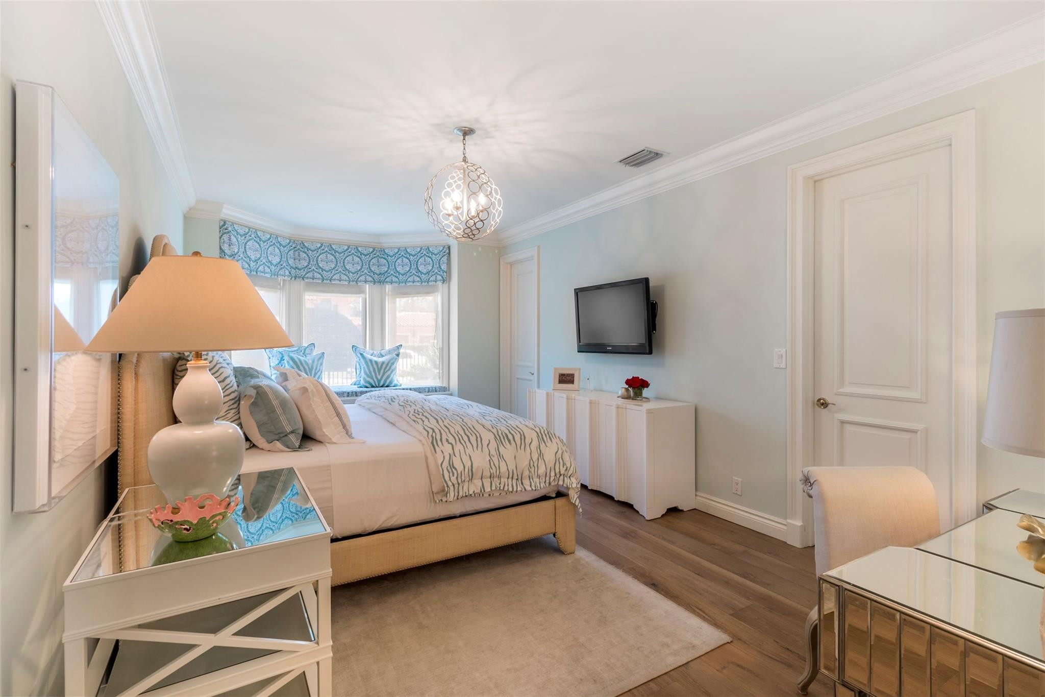 Las Olas Isles - Residential