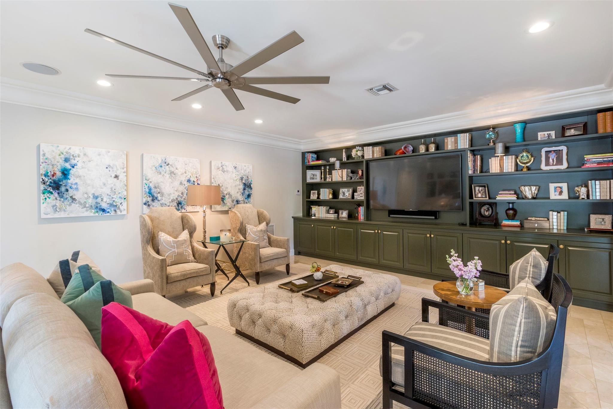 Las Olas Isles - Residential