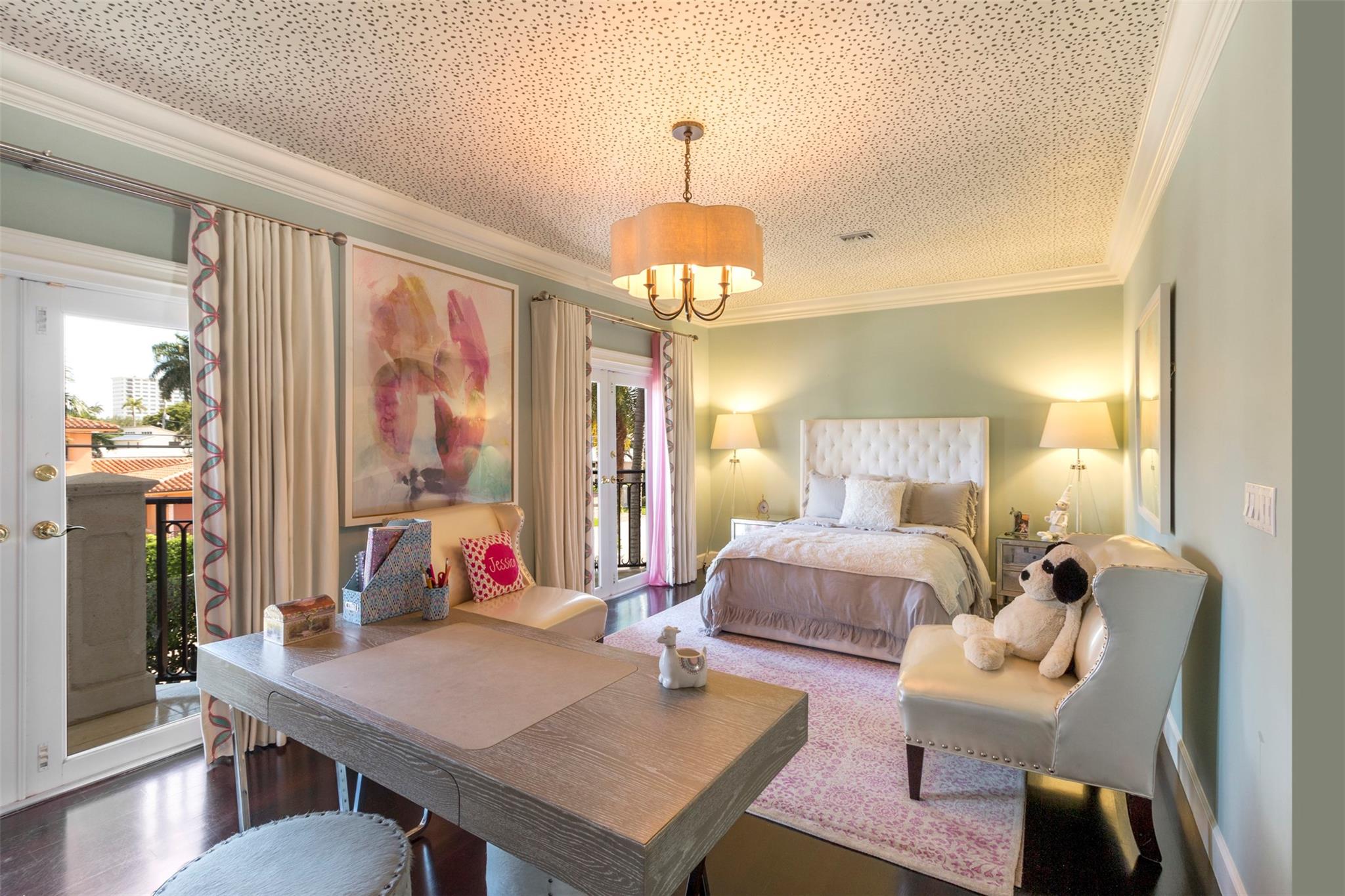 Las Olas Isles - Residential