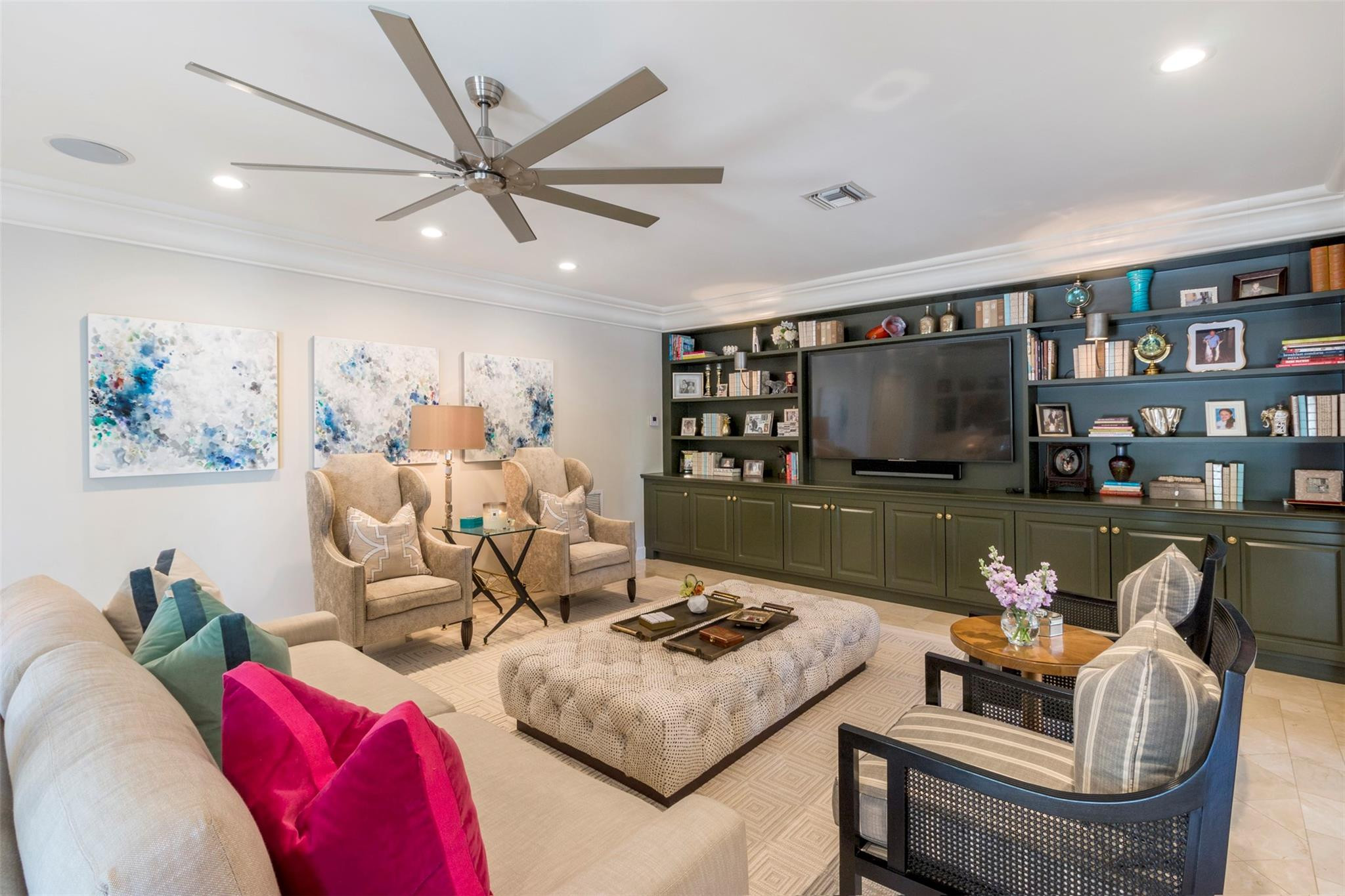 Las Olas Isles - Residential