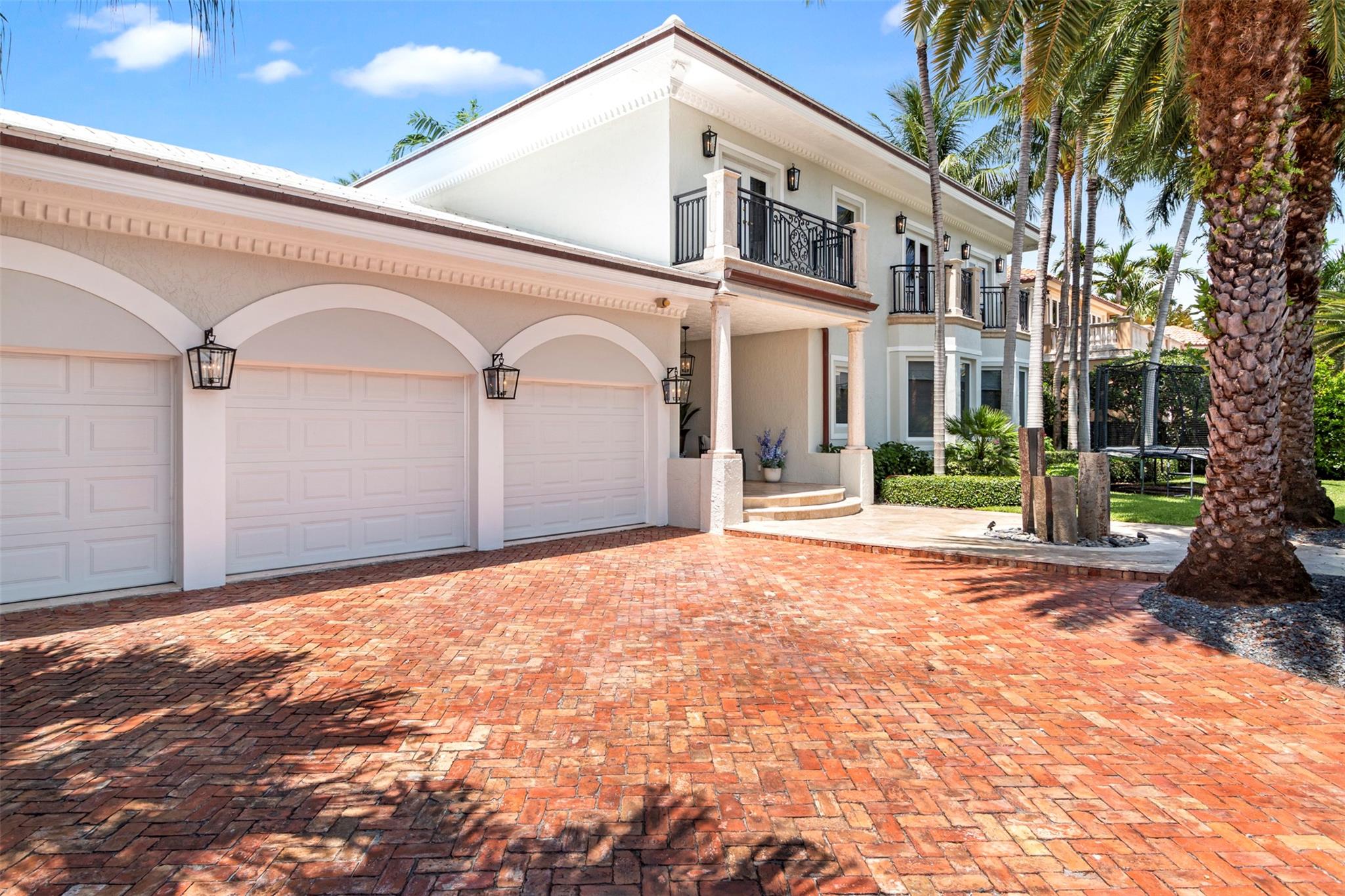 Las Olas Isles - Residential