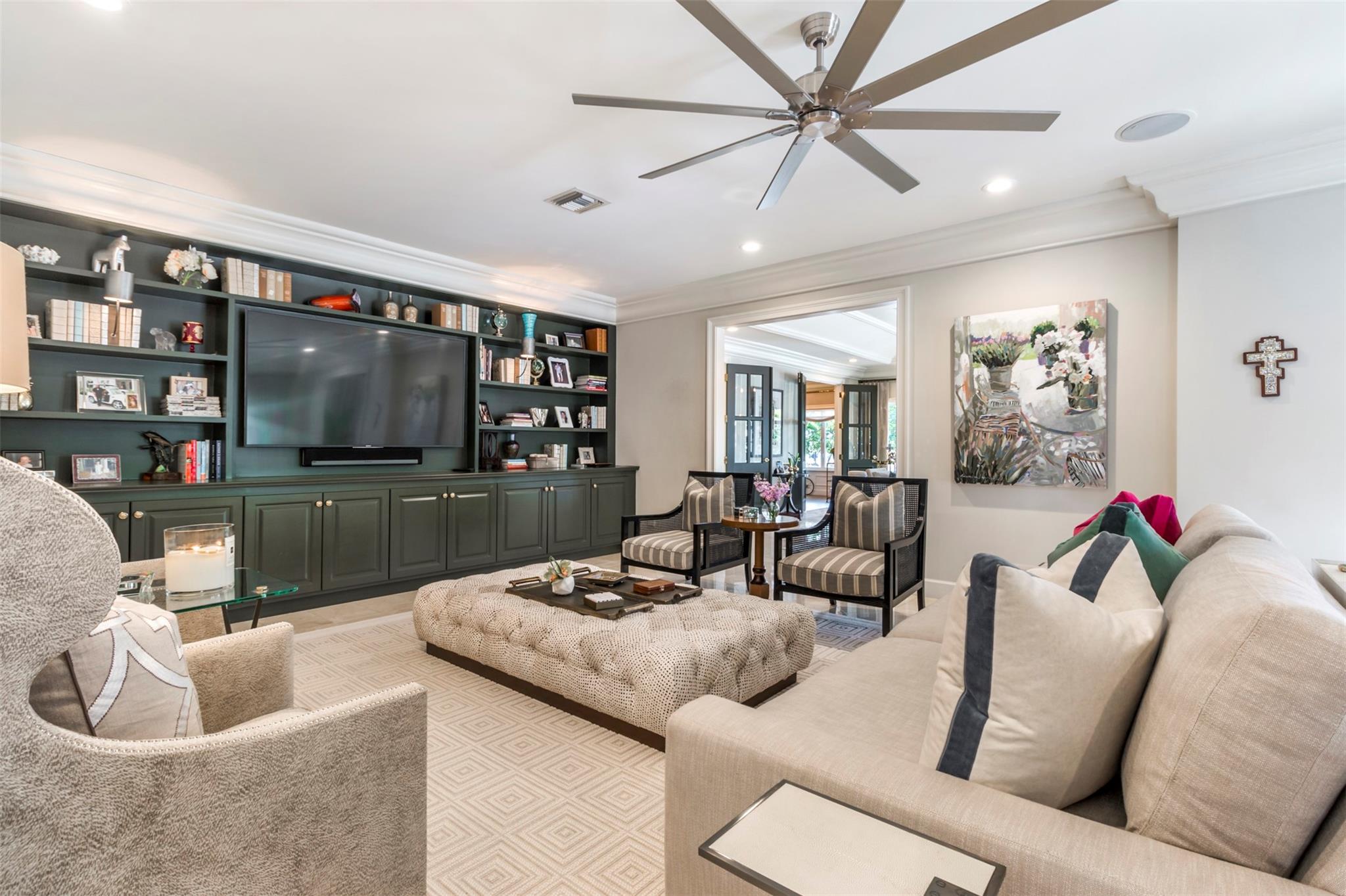 Las Olas Isles - Residential