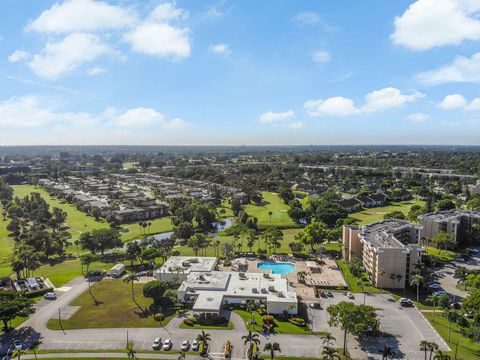 A home in Lake Worth