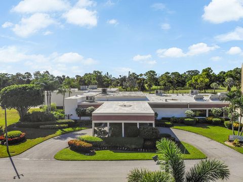 A home in Lake Worth