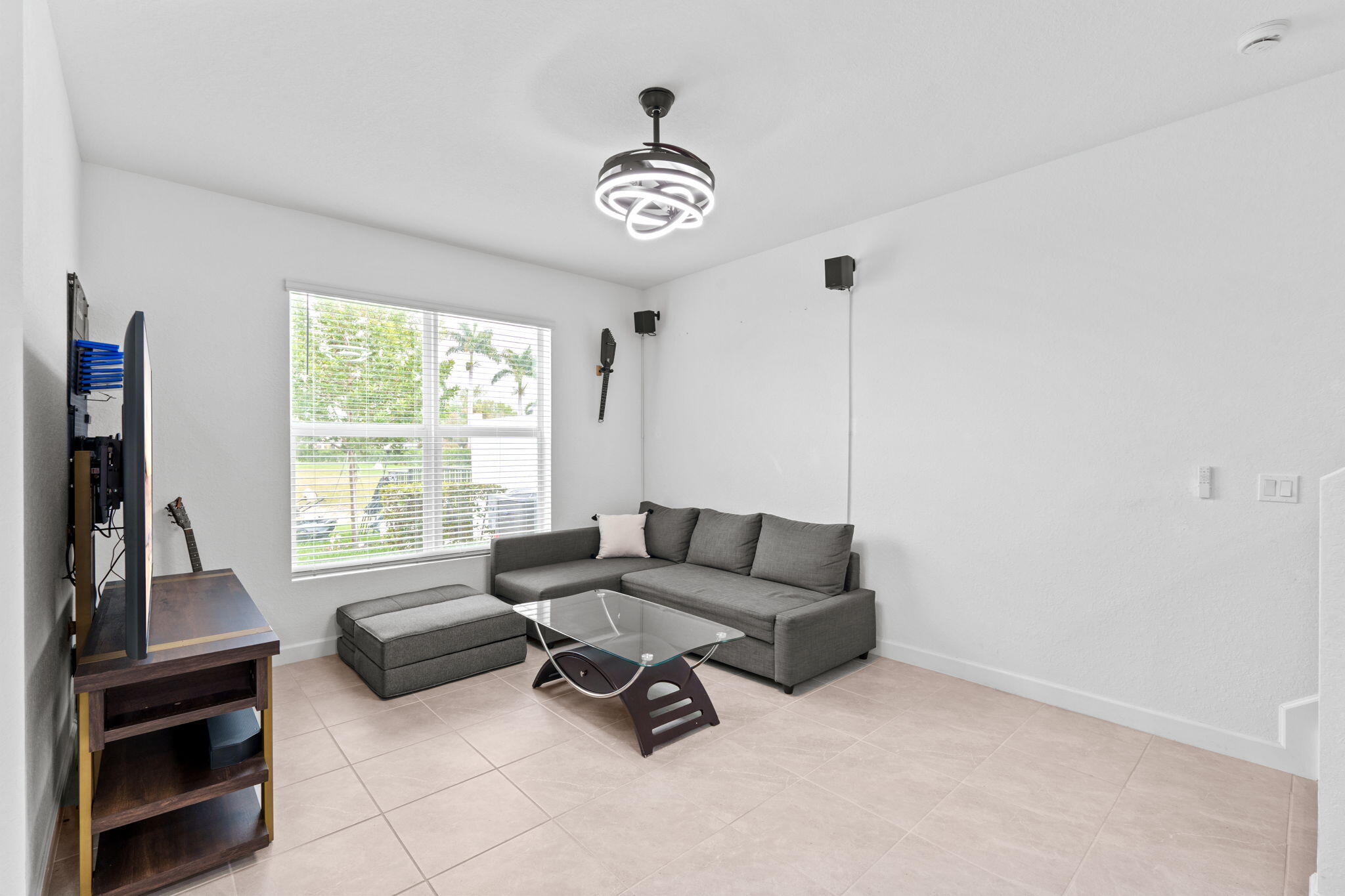 LAKESHORE AT THE FOUNTAINS REPLAT - Residential