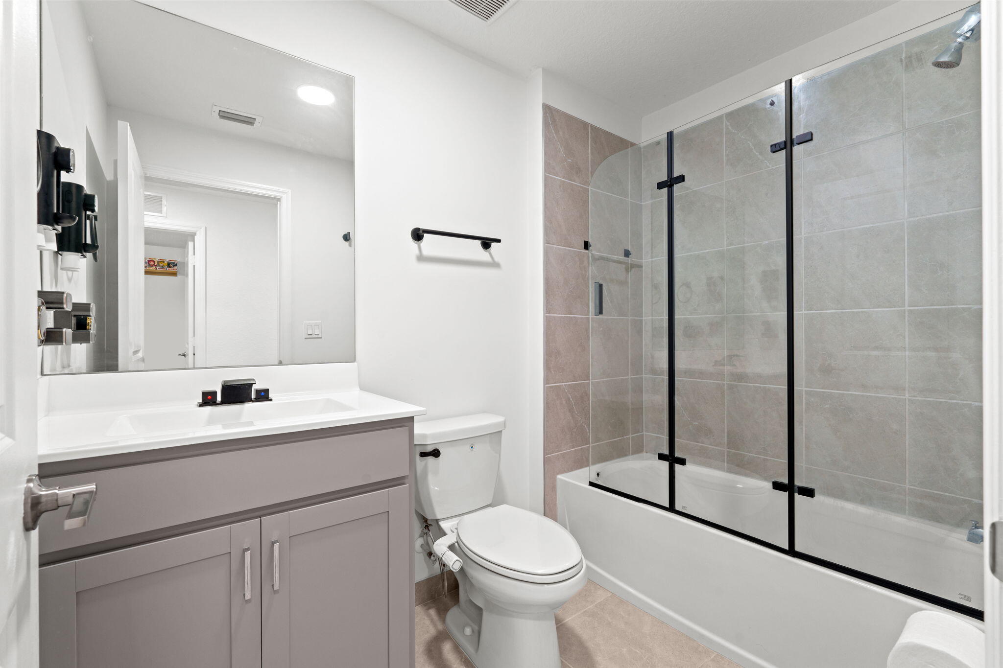 LAKESHORE AT THE FOUNTAINS REPLAT - Residential