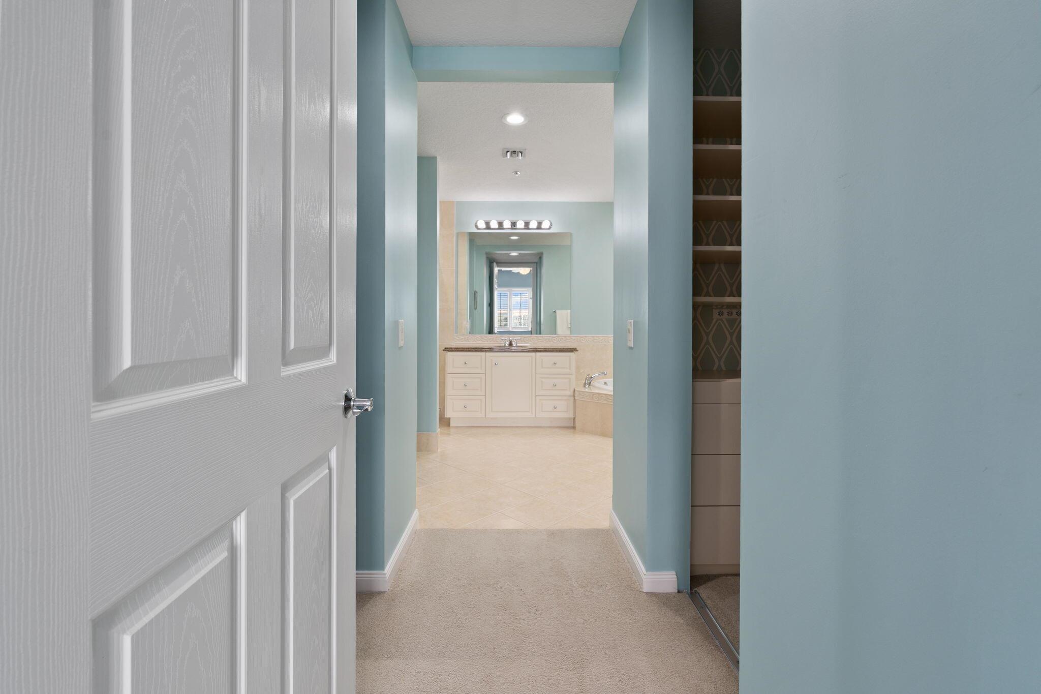 HARBOUR ISLE AT HUTCHINSO - Residential