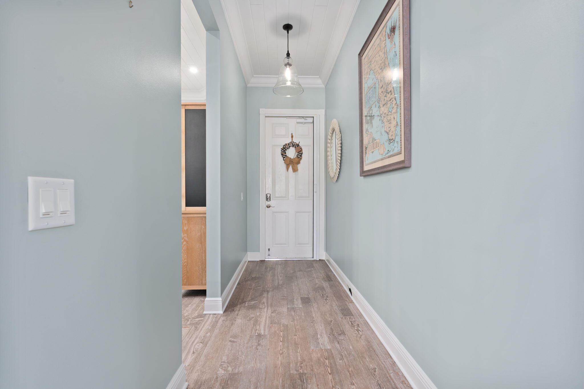 9 Harbour Isle Drive E 305