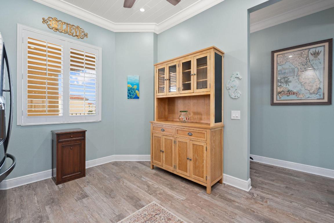 HARBOUR ISLE AT HUTCHINSON ISLAND EAST, A CONDOMIN - Residential