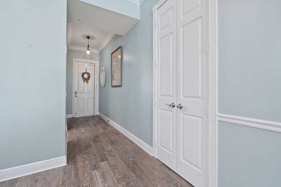 HARBOUR ISLE AT HUTCHINSON ISLAND EAST, A CONDOMIN - Residential