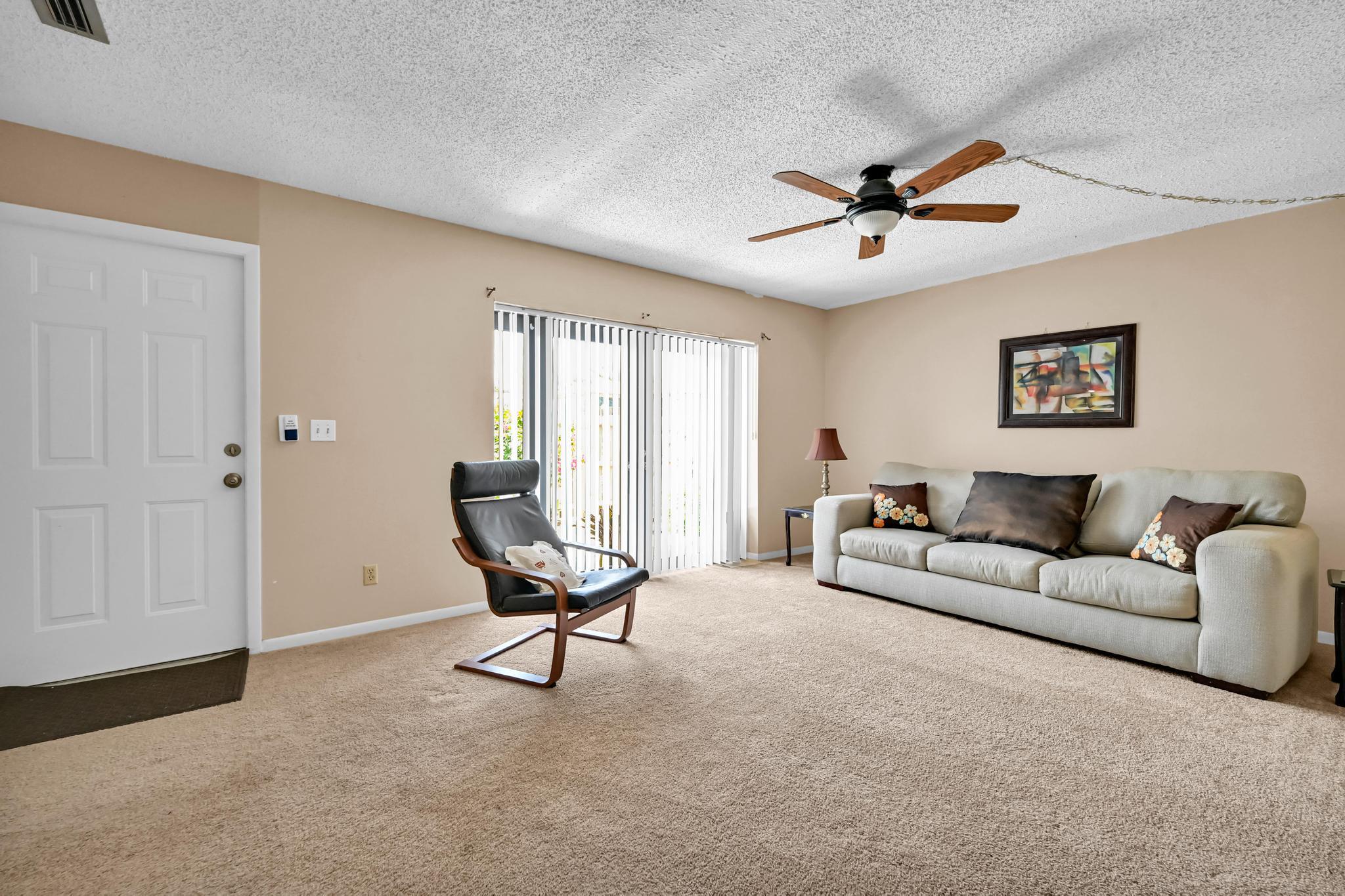 1458 N Lawnwood Circle 26d