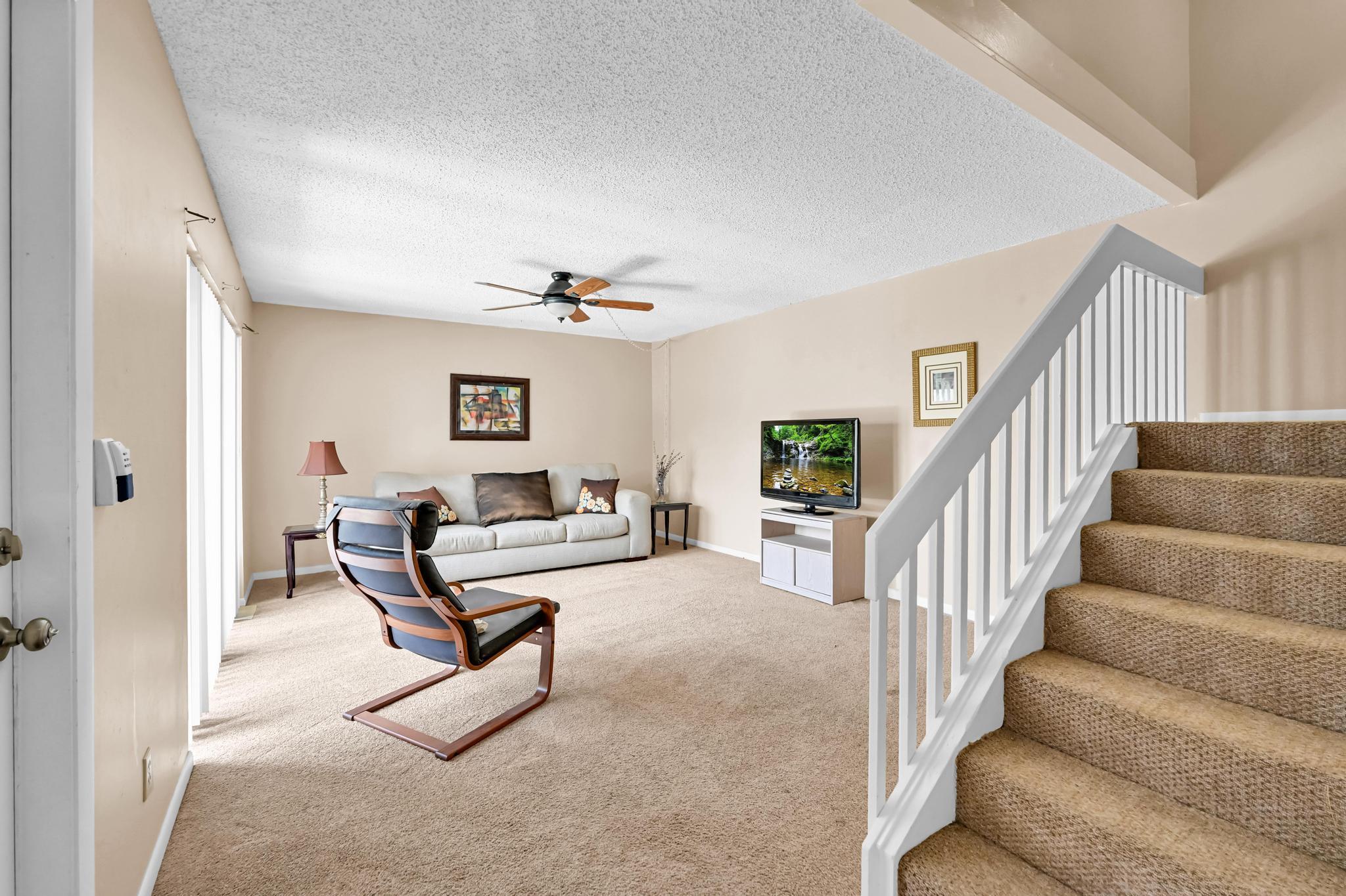 1458 N Lawnwood Circle 26d