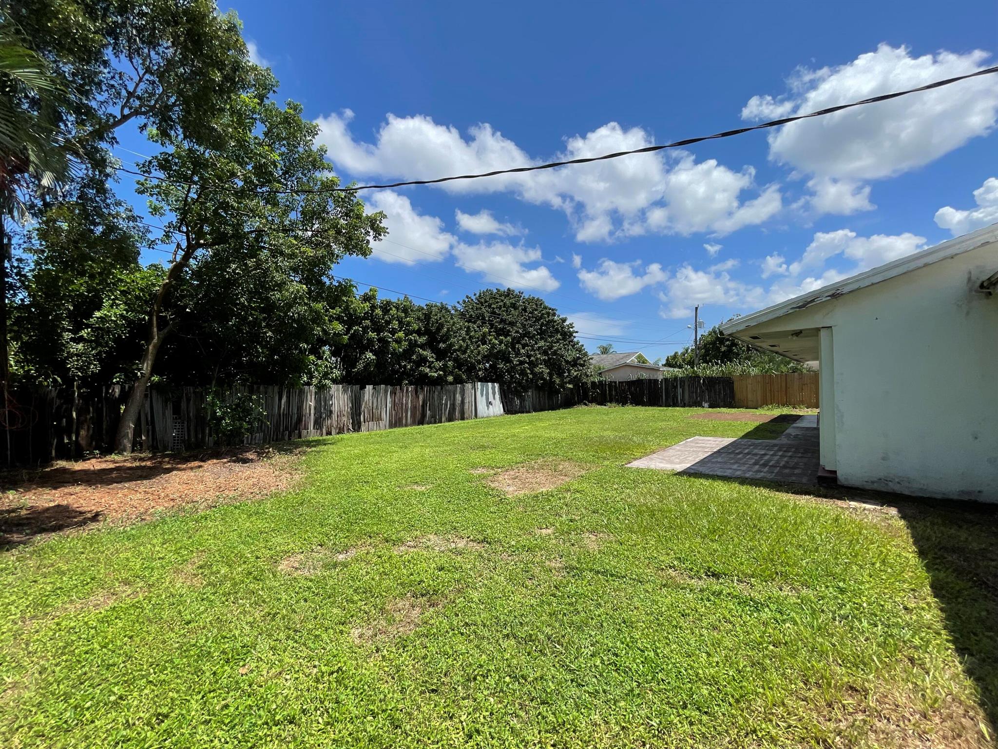 WYNNEWOOD ACRES 6 - Residential