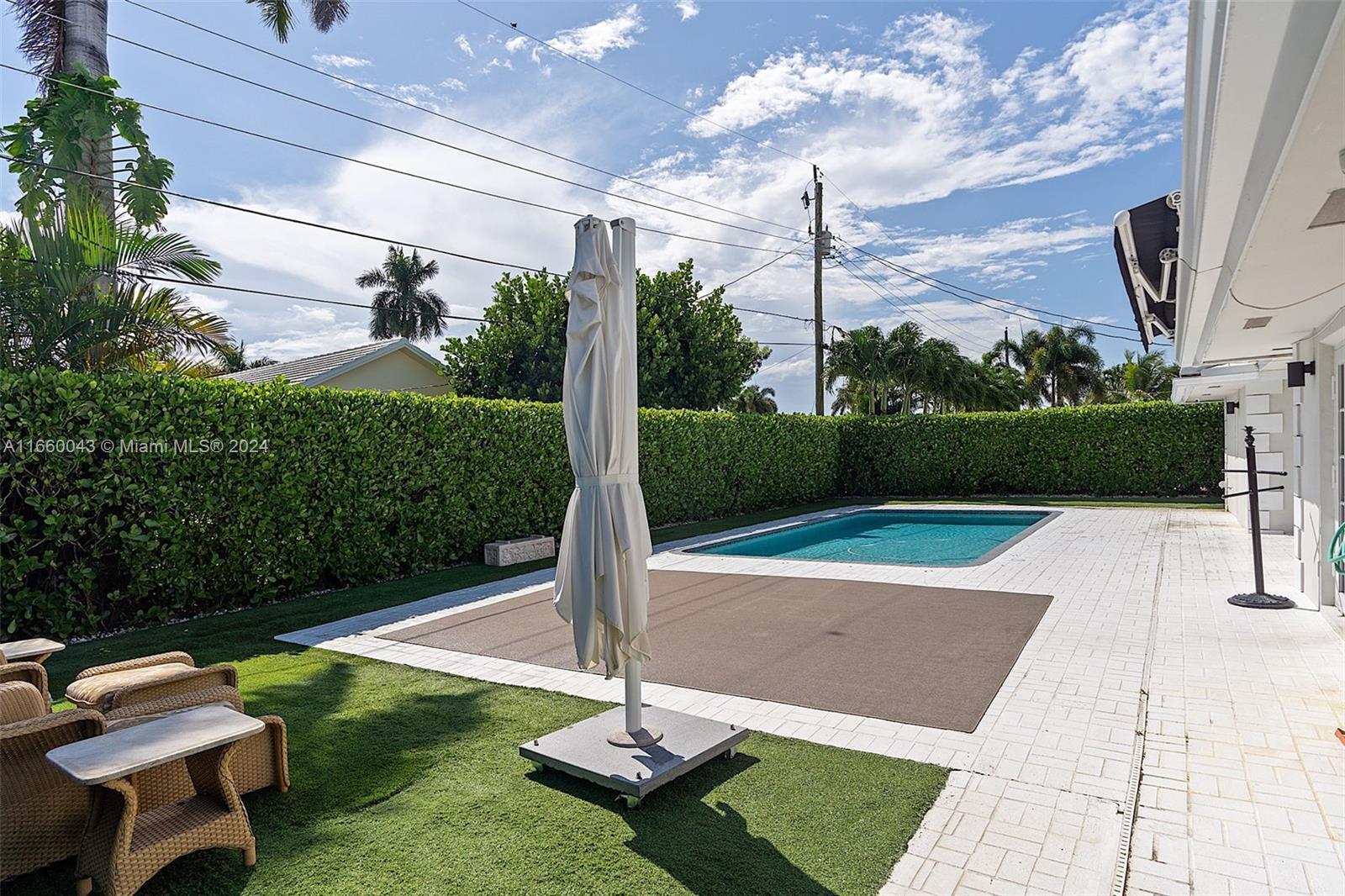 CAMINO GARDENS SEC 1 - Residential