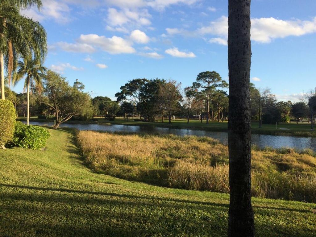 Photo of 6 Lexington Lane #B, Palm Beach Gardens, FL 33418 (MLS # R10723754)