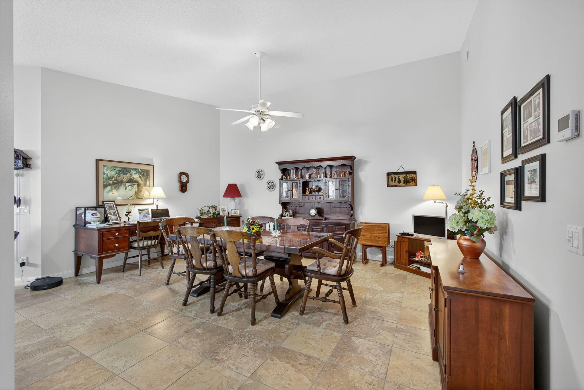 Wellington, Florida 33414, United States, 2 Bedrooms Bedrooms, ,2 BathroomsBathrooms,Residential,Pending,207891