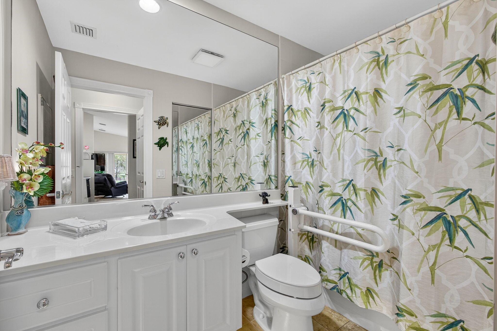 Wellington, Florida 33414, United States, 2 Bedrooms Bedrooms, ,2 BathroomsBathrooms,Residential,Pending,207891