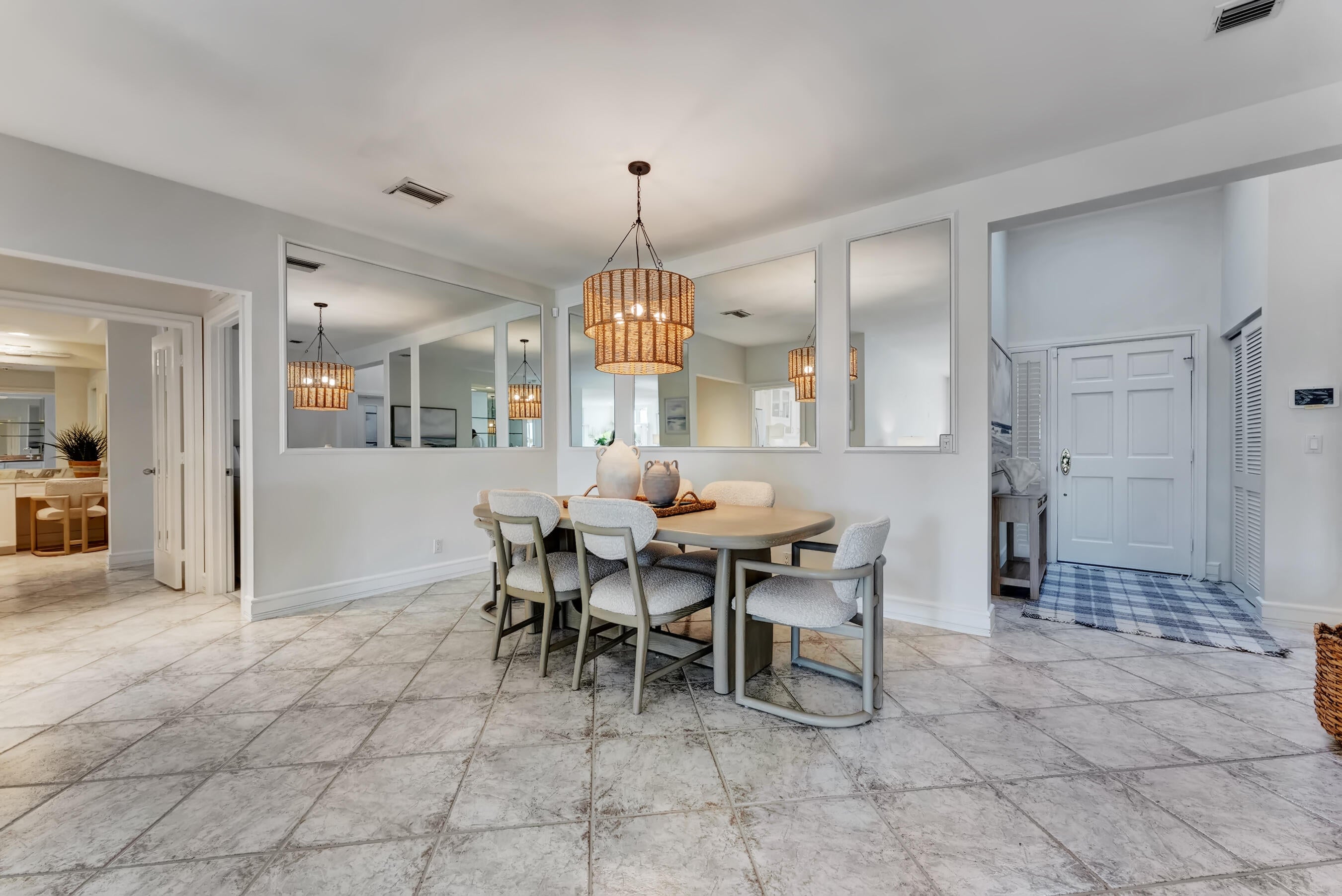 310 SPYGLASS Way