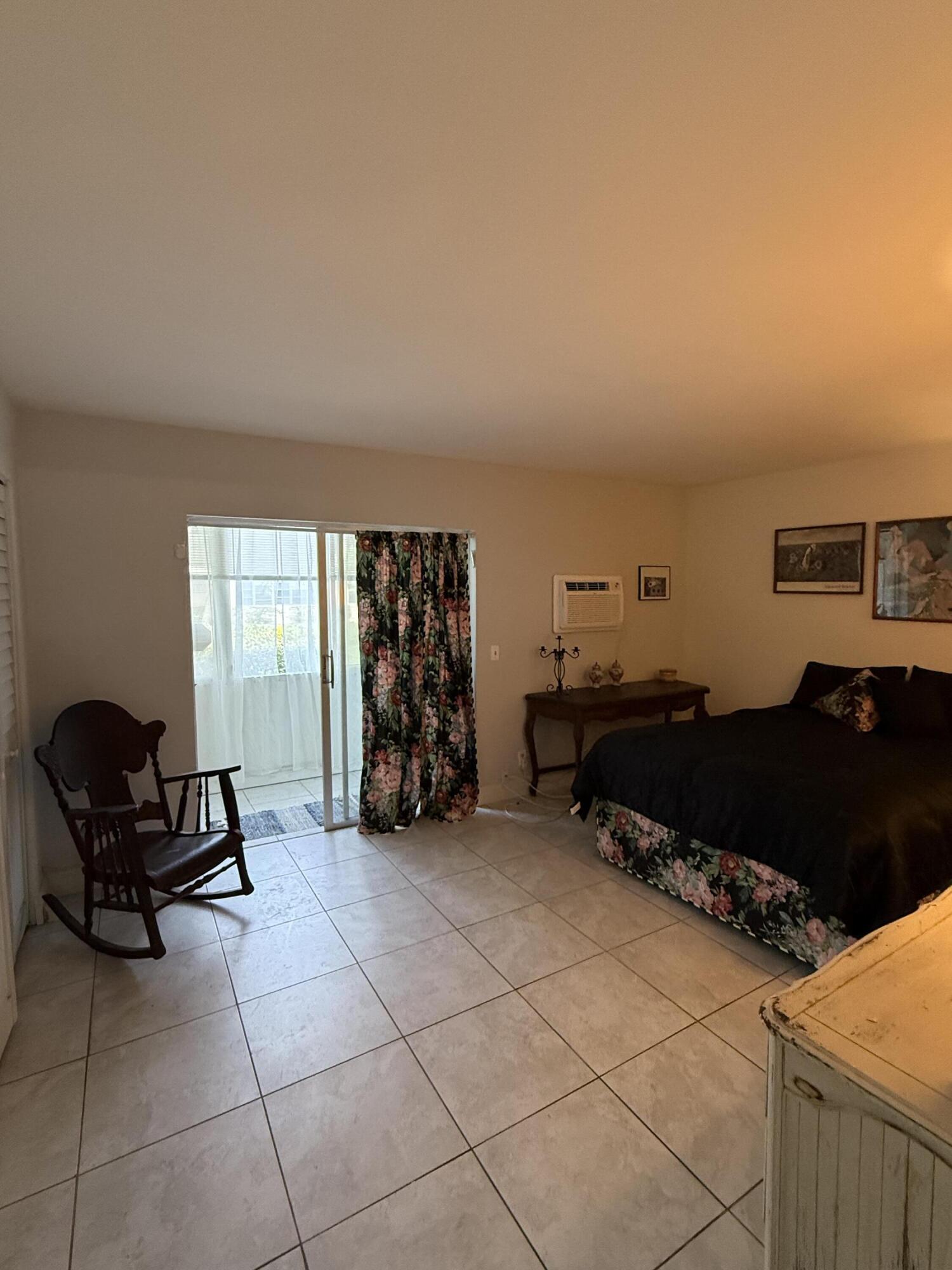 CAMBRIDGE A THRU I CONDOS - Residential Lease